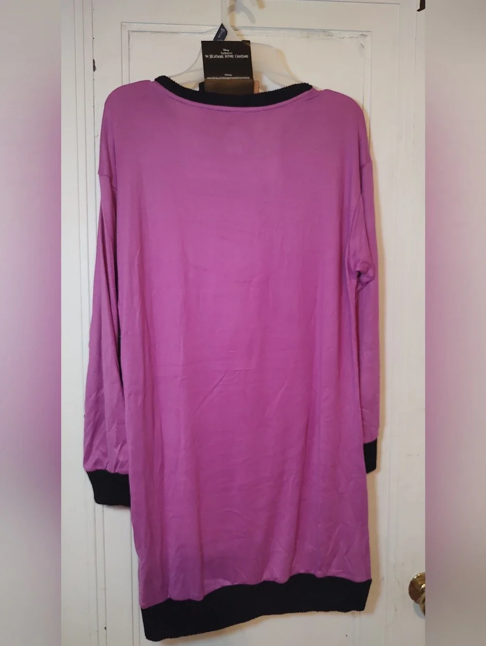 Disney Women's Size 0/2 XS  NWT 2pc Set Sleepwear Long Shirt & Knee High Socks - Picture 8 of 8